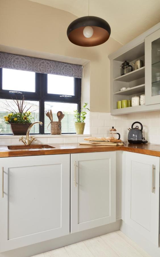 Kilquiggan Cottages Coolkenno Extérieur photo